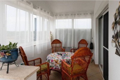 Ekskluzivna kuća na osami s bazenom i prostranom okućnicom 28