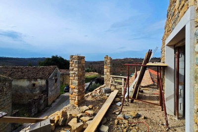 A beautiful Istrian house with a beautiful view, completely renovated - under construction 11