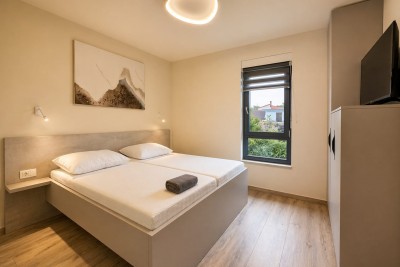 Luksuzan stan s pogledom na more svega 200 m od plaže 9