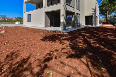 Appartamento al piano terra con ampio cortile 4