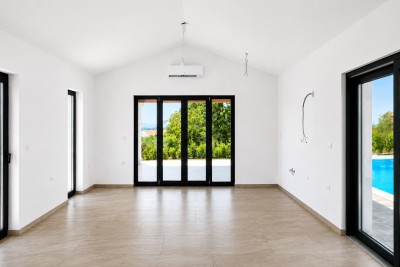 Mediterranean Stone Villa with Panoramic Views and Spacious Yard 11