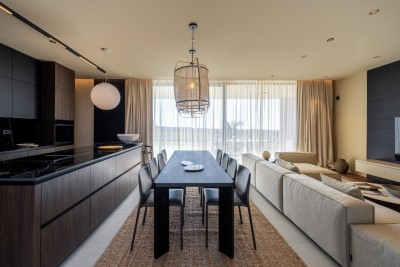 Luksuzna vila s bazenom i panoramskim pogledom na more 12