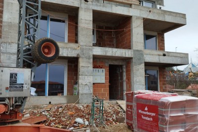 Novo dvonadstropno stanovanje v bližini Poreča - v fazi gradnje 8