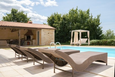 Luksuzna vila sa privatnim bazenom u središtu Istre 10