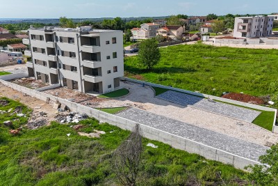 Apartment with a terrace and 2 bedrooms in a modern building with an elevator 3