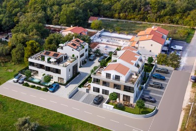 Modernes Haus mit Pool – nur 1 km vom Meer und dem Zentrum von Poreč entfernt - in Bau 4