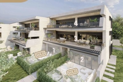 Moderno appartamento di lusso con ampia terrazza e splendida vista sul mare - nella fase di costruzione
