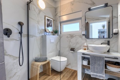 Poreč okolica | Moderna vila s bazenom i krovnom terasom | 168 m² | Novogradnja 2023 22