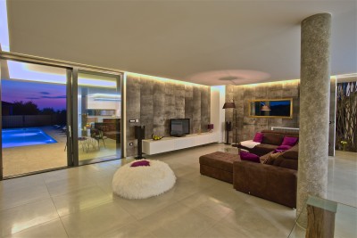 Luxury villa of modern design and style 17