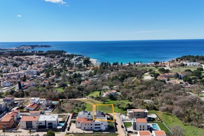 Poreč-Luksuzna vila s pogledom na more500 m od plaže, wellness i rooftop jacuzzi 3