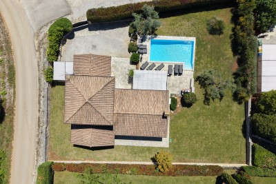 Charmante Steinvilla mit Pool und Panoramablick auf das Meer 4