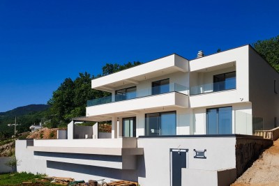 Enchanting modern villa with a unique view 800m from the sea 4