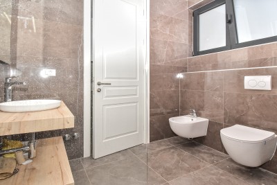 Apartment in a modern building with a yard, 400m from the beach 15