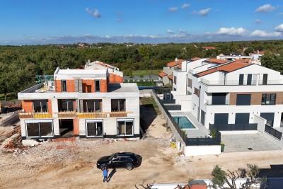 Moderna kuća s bazenom nadomak Poreča – 1 km od mora i centra grada - u izgradnji 5
