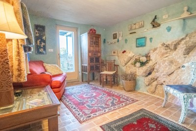 Buje okolica, unikatna kuća s panoramskim pogledom 12