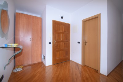 Novo naselje Un appartamento spazioso in una posizione ricercata 4