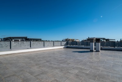 Novigrad, apartment 120m2 with rooftop terrace 500m from the sea 17