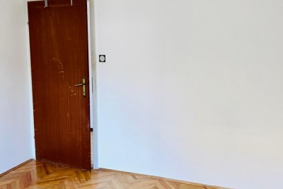 Three-room apartment in the center of Poreč 9