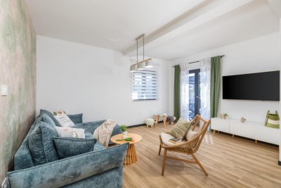 Moderne Villa mit Pool und herrlichem Meerblick 12