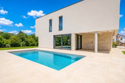 Poreč – Moderna vila s bazenom, 2 km od morja 4