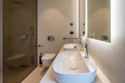 Villa di lusso con piscina e vista panoramica sul mare 32