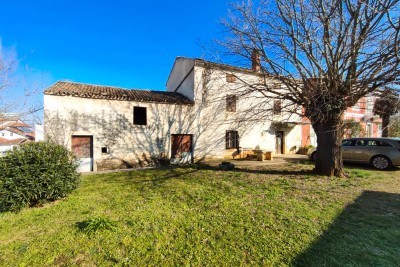 Istrian property with a lot of potential within easy reach of beautiful Rovinj 7