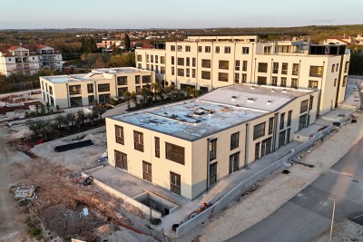 Modernes Penthouse mit Dachterrasse und Swimmingpool nahe dem Strand und dem Zentrum von Poreč - in Gebäude 1