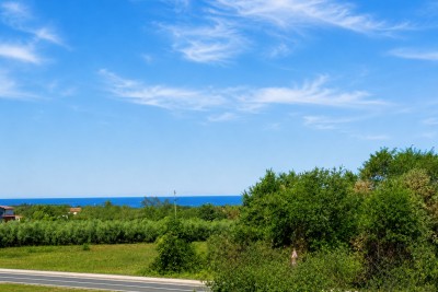 Kuća s bazenom, uređenim dvorištem i pogledom na more 39