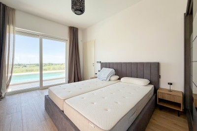 Poreč okolica - Vila s 5 spavaćih soba, bazenom, pogled more 17