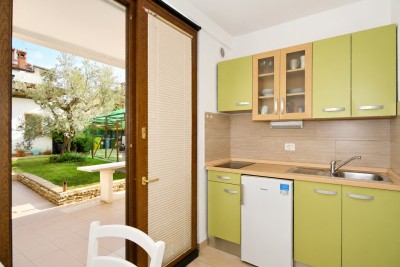 Novigrad, 300 m from the sea – Ground-floor apartment with two residential units 12