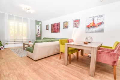 Exklusive Wohnung in attraktiver Lage, nur 200 m vom Meer entfernt! 3