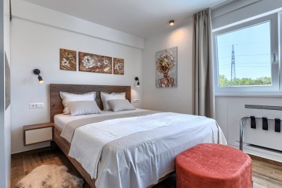 Poreč okolica | Moderna vila s bazenom i krovnom terasom | 168 m² | Novogradnja 2023 37
