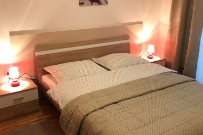 UMAG – 200 m OD MORA! TERASA + PARKING – PRILIKA 7