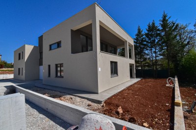 Appartamento al piano terra con ampio cortile 22