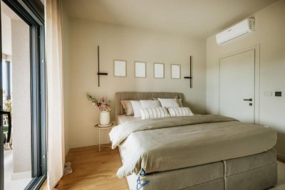 Moderna kvalitetna vila sa grijanim bazenom 800m od mora - u izgradnji 20