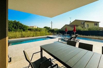 OPPORTUNITÀ!!! Lussuoso appartamento con piscina e vista mare, completamente arredato 18