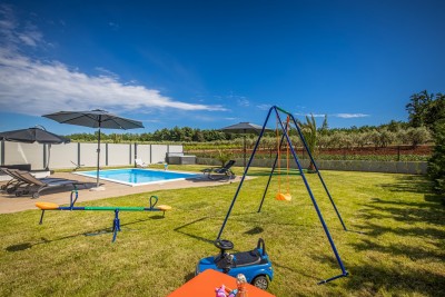 Moderne Villa mit Swimmingpool unweit von Poreč 16