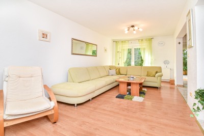 Affascinante Casa Familiare con Cortile Privato vicino a Parenzo 3