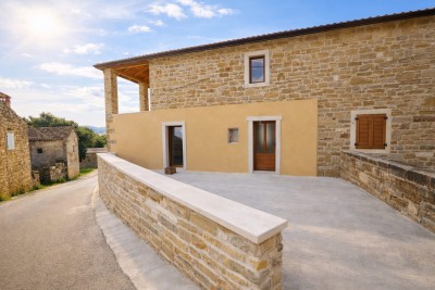 EKSKLUZIVNA PRODAJA – autentična istarska kamena kuća s pogledom na more, renovirana 2025. 5