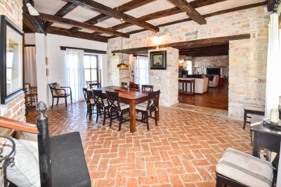 Autentica villa in pietra istriana con vista panoramica 14