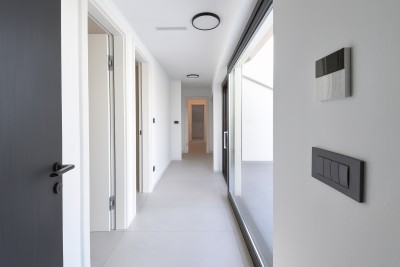 Luxury penthouse in the city center with a fantastic terrace and sea view 9