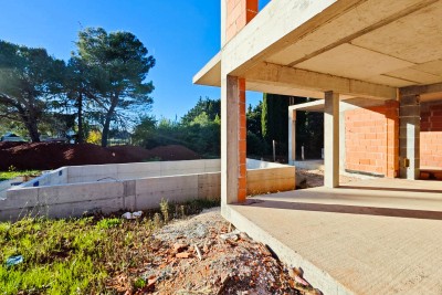 A spacious villa with a swimming pool in a new luxury resort 4 km from Poreč - under construction