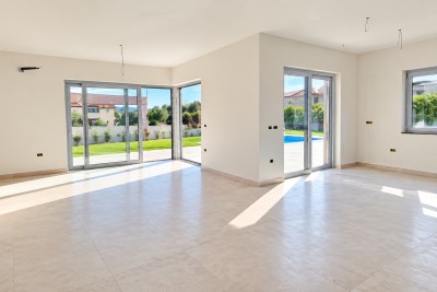 Kuća sa bazenom u okolici Poreča nedaleko Vrsara 9