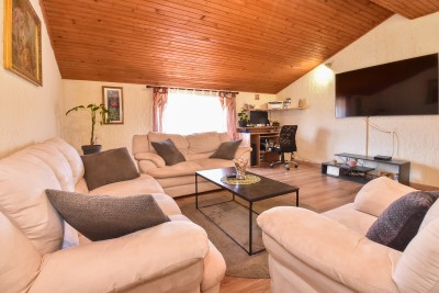 Investicijska prilika: kuća s građevinskim zemljištem za izgradnju 7 stanova, svega 700 m od mora 8