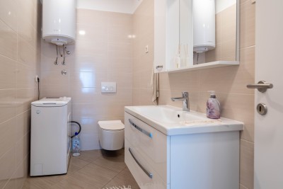 Novigrad, apartment 120m2 with rooftop terrace 500m from the sea 8