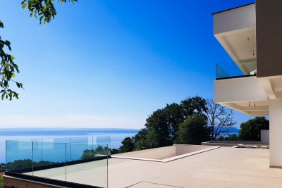 Enchanting modern villa with a unique view 800m from the sea