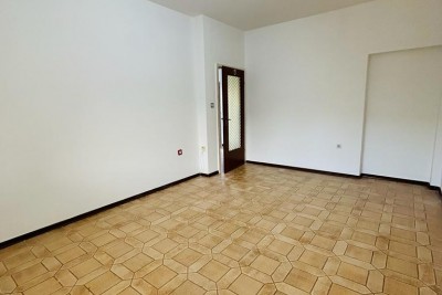 Three-room apartment in the center of Poreč 5