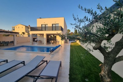 Umag Savudrija, modern villa with pool 29