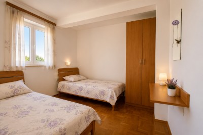 Poreč , 2km od centra, trosoban stan 9