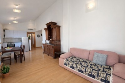 Poreč stan  1 kat,blizu grada i mora 3